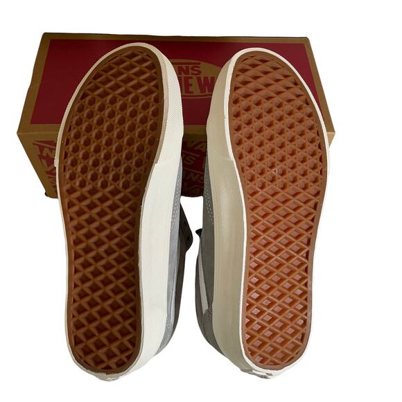 NWT VANS Old Skool Sneaker Pig Suede Drizzle Snow White Sz M5.0 W6.5 VN0A4BV518P - Picture 6 of 9